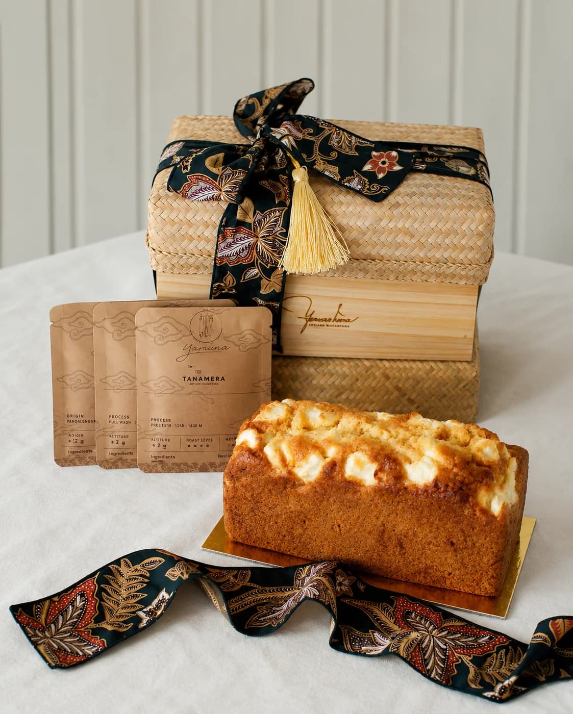 Yamuna gift hampers for celebrations